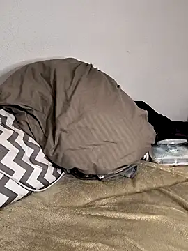 Snapshot of Linalicious chatting on 02.25.26 Linalicious online show from 02.25.26