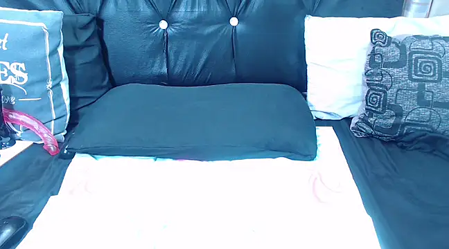 spicydiver38 online show from 02.15.25