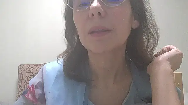 HollyJewel online show from 02.20.25