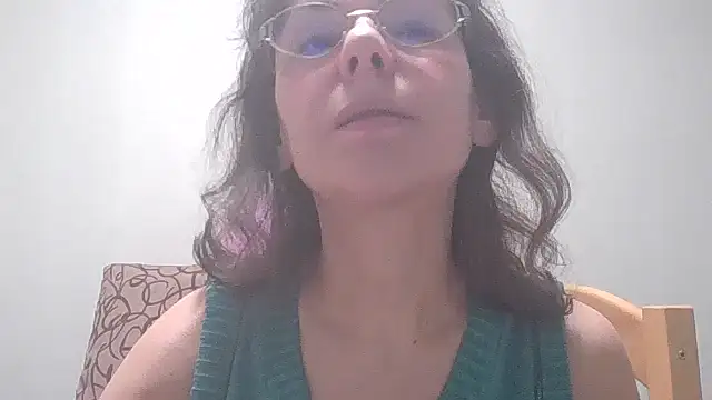 HollyJewel online show from 03.06.25