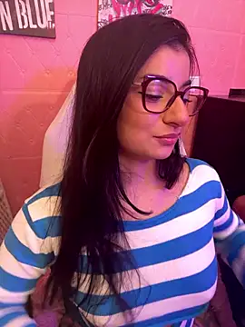 ZoeZayd online show from 01.12.26