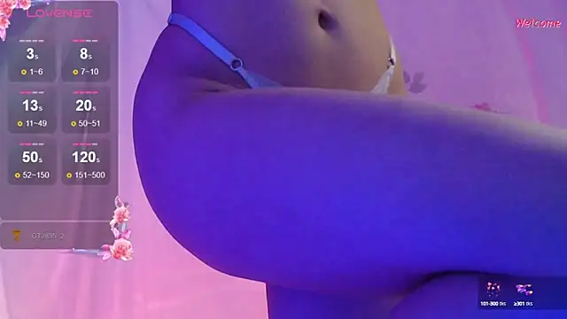 Snapshot of Leonora_luxry chatting on 02.04.25 Leonora luxry online show from 02.04.25