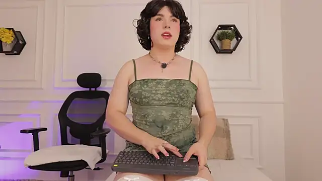 Snapshot of meloddysky chatting on 02.04.26 meloddysky online show from 02.04.26