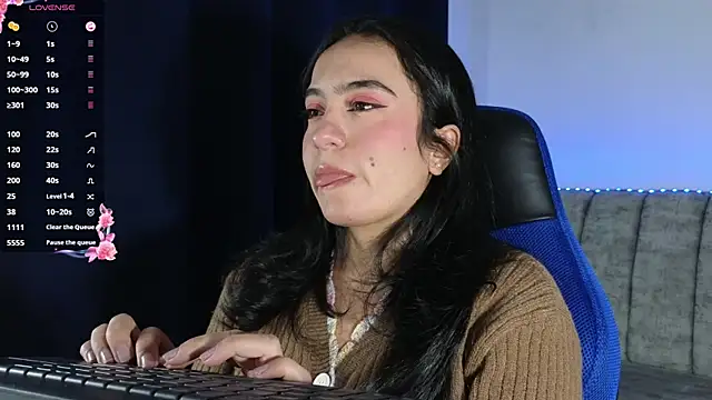 ZaraDames  online show from 04.07.26