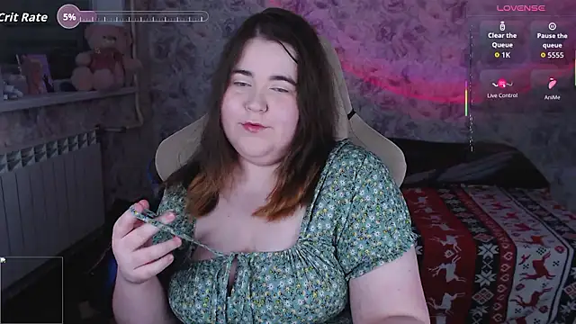 Snapshot of Estelle_Hicks chatting on 02.08.26 Estelle Hicks online show from 02.08.26