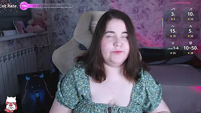 Snapshot of Estelle_Hicks chatting on 05.31.26 Estelle Hicks online show from 05.31.26