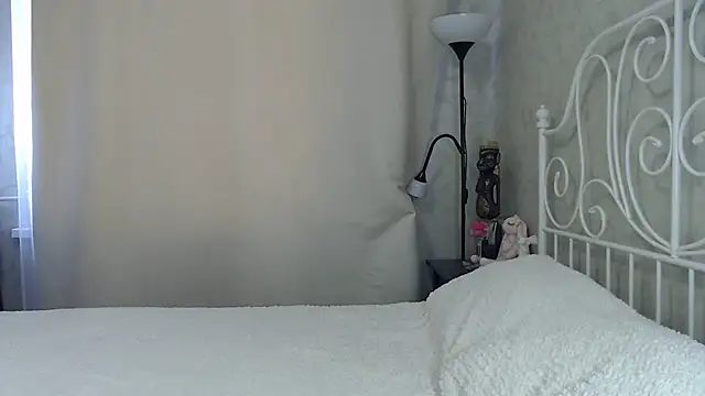 Snapshot of ShyEvaa chatting on 01.19.25 ShyEvaa online show from 01.19.25