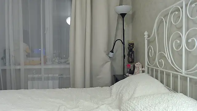 Snapshot of ShyEvaa chatting on 01.19.25 ShyEvaa online show from 01.19.25