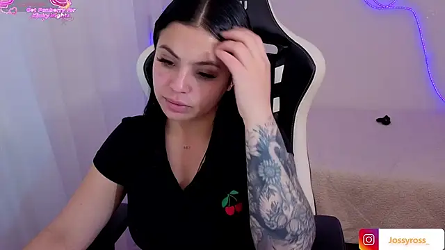 Snapshot of Victoryyy_ chatting on 02.04.26 Victoryyy online show from 02.04.26