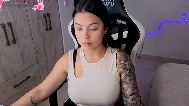 Snapshot of Victoryyy_ chatting on 02.11.26 Victoryyy online show from 02.11.26