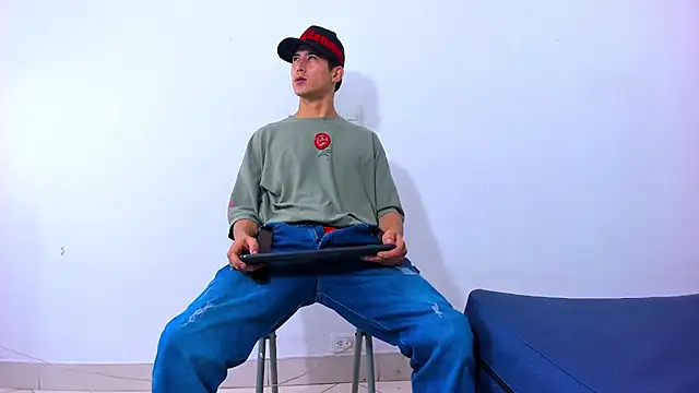 Snapshot of Jhonn_Rhyss chatting on 02.12.25 Jhonn Rhyss online show from 02.12.25