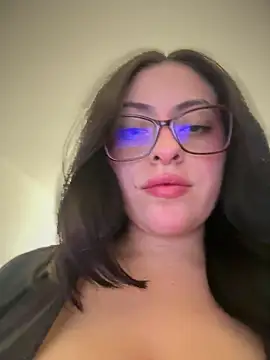 Snapshot of KatteWise chatting on 07.02.26 KatteWise online show from 07.02.26