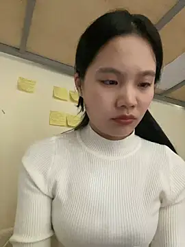 Snapshot of Be-MyMy chatting on 01.01.25 Be-MyMy online show from 01.01.25