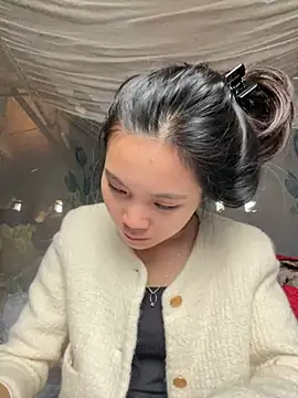 Snapshot of Be-MyMy chatting on 01.24.25 Be-MyMy online show from 01.24.25