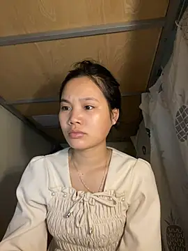 Snapshot of Be-MyMy chatting on 02.16.25 Be-MyMy online show from 02.16.25