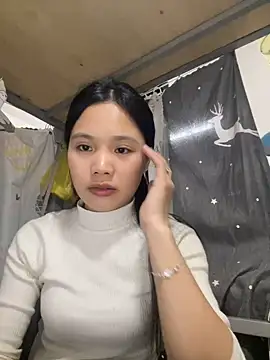 Snapshot of Be-MyMy chatting on 02.24.25 Be-MyMy online show from 02.24.25