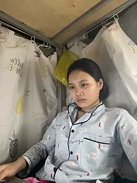 Snapshot of Be-MyMy chatting on 03.01.25 Be-MyMy online show from 03.01.25