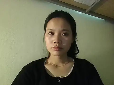 Snapshot of Be-MyMy chatting on 10.11.25 Be-MyMy online show from 10.11.25