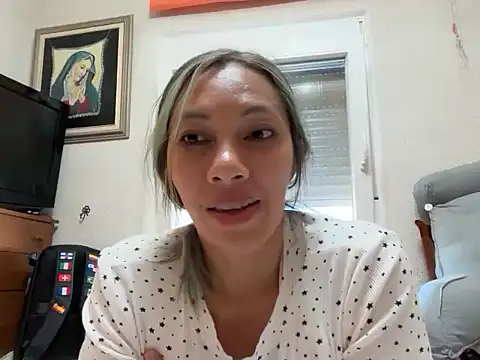 yenlo01 online show from 06.03.26