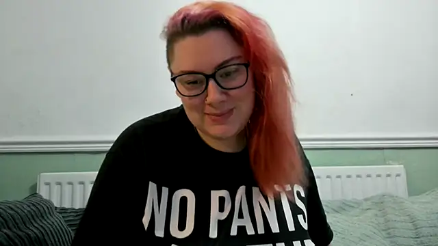 Bustycurves online show from 01.13.25