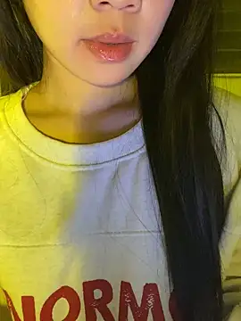 minmin2kk5 online show from 12.14.25