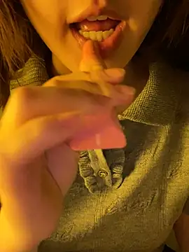 minmin2kk5 online show from 03.12.26