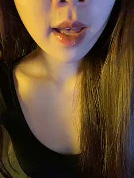 minmin2kk5 online show from 03.25.26