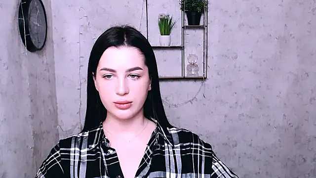 Snapshot of LiamaX_ chatting on 01.16.25 LiamaX online show from 01.16.25