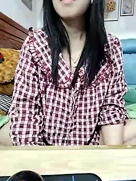 Snapshot of cream1299 chatting on 03.08.25 cream1299 online show from 03.08.25