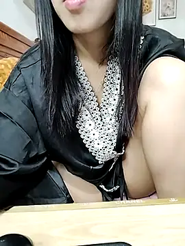 Snapshot of cream1299 chatting on 03.09.25 cream1299 online show from 03.09.25