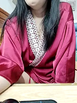 Snapshot of cream1299 chatting on 03.10.25 cream1299 online show from 03.10.25