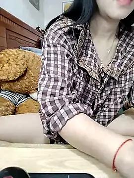 Snapshot of cream1299 chatting on 03.22.25 cream1299 online show from 03.22.25