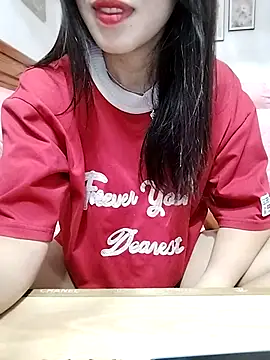 Snapshot of cream1299 chatting on 09.17.25 cream1299 online show from 09.17.25