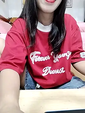 Snapshot of cream1299 chatting on 09.20.25 cream1299 online show from 09.20.25