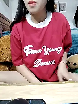 Snapshot of cream1299 chatting on 02.24.26 cream1299 online show from 02.24.26