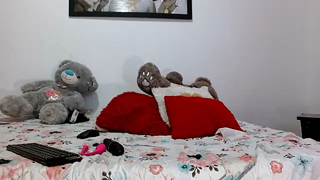 Snapshot of camilavagina24 chatting on 02.23.26 camilavagina24 online show from 02.23.26