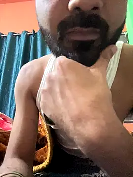 Snapshot of ALWAYSHORNYDADDY chatting on 12.15.25 ALWAYSHORNYDADDY online show from 12.15.25