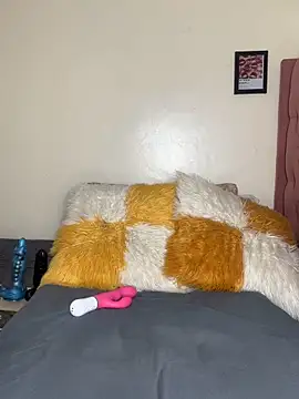 Snapshot of Wendy_smal_- chatting on 02.20.26 Wendy smal - online show from 02.20.26