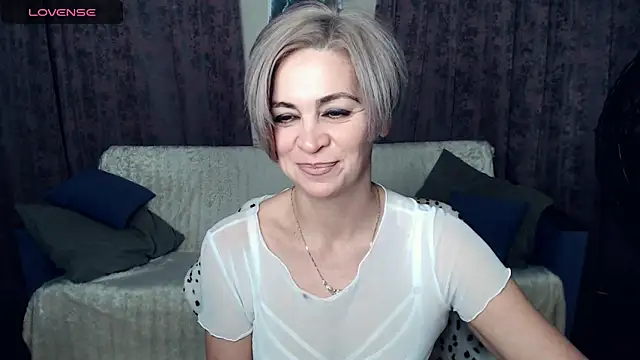 Snapshot of Blonde_lola444 chatting on 12.17.24 Blonde lola444 online show from 12.17.24