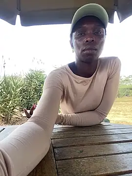 Snapshot of Chocolatah chatting on 01.19.25 Chocolatah online show from 01.19.25