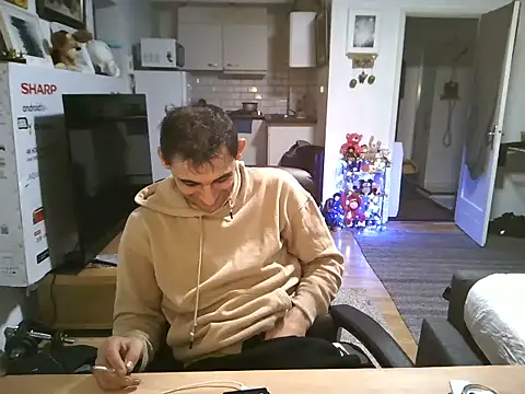 mihaimichael online show from 10.28.25