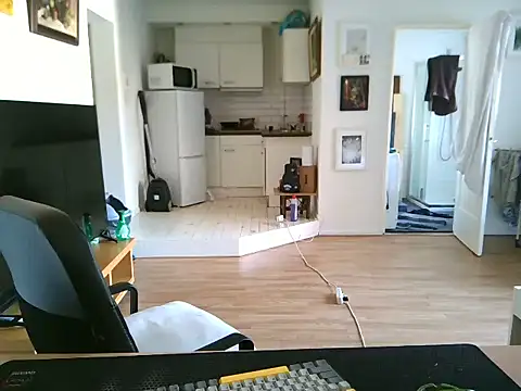 Snapshot of mihaimichael chatting on 07.11.26 mihaimichael online show from 07.11.26