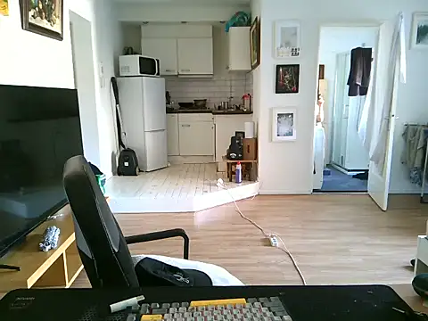 Snapshot of mihaimichael chatting on 07.12.26 mihaimichael online show from 07.12.26