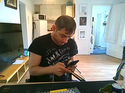 Snapshot of mihaimichael chatting on 07.15.26 mihaimichael online show from 07.15.26