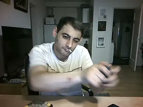 Snapshot of mihaimichael chatting on 07.27.26 mihaimichael online show from 07.27.26