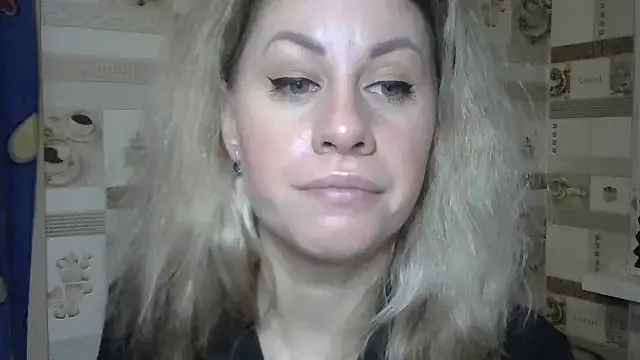 Snapshot of TherestlessKitty chatting on 02.24.25 TherestlessKitty online show from 02.24.25