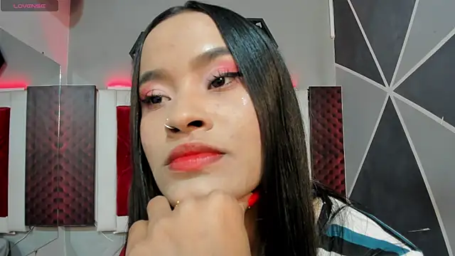 Karoll014 online show from 02.20.25