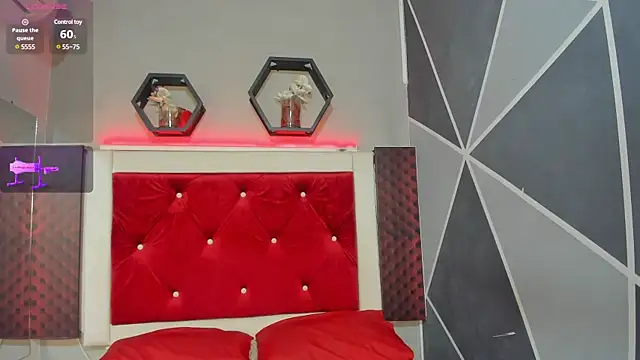 Karoll014 online show from 02.24.25