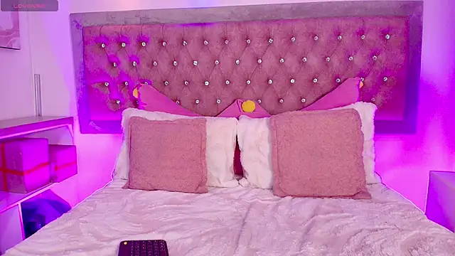 Tayzon Foxxx online show from 01.08.26