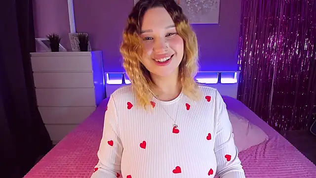 Snapshot of KarenBlair chatting on 02.19.26 KarenBlair online show from 02.19.26